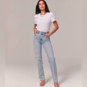 Abercrombie & Fitch Ultra High Rise 90s Straight Jean Blue size 27